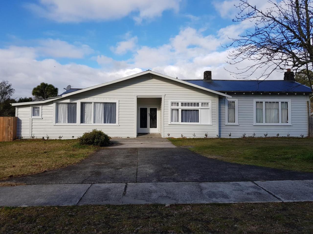 Taylors Lodge Turangi Exterior foto